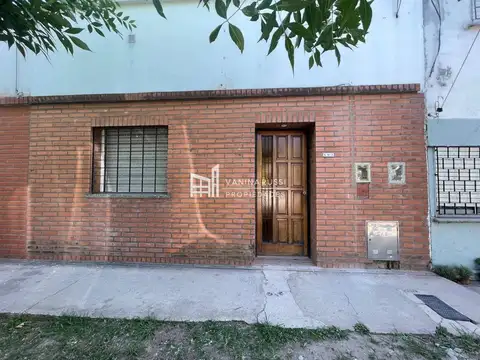 DEPTO 2 AMBIENTES EN ALQUILER - BELEN DE ESCOBAR