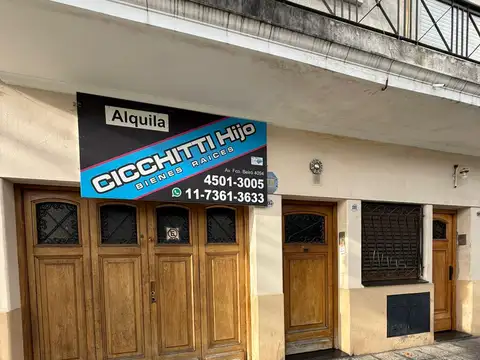 EXCELENTE PH 3 AMBIENTES + ESCRITORIO CON PATIO Y COCHERA.