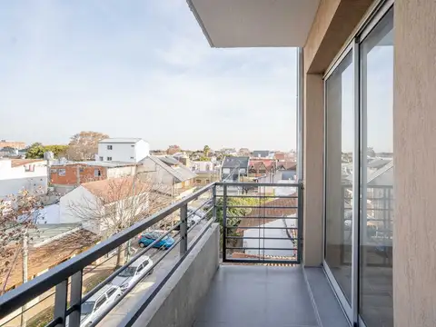 VENTA 2 AMBIENTES EN DUPLEX COCHERA AMPLIABLE