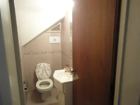 Depto Tipo Casa 4 ambientes con 3 baños