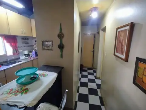 Casa de Dos Dormitorios A Metros De Av San Martin