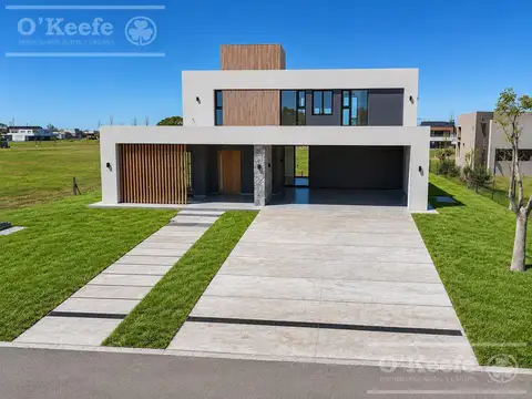 Casa en Venta de cinco ambientes a estrenar en  Puerto Nizuc, Guillermo Hudson