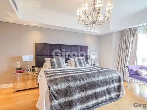 Departamento en Venta con 7 cocheras