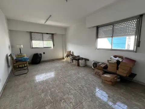 Local con oficinas en venta-General San Martin