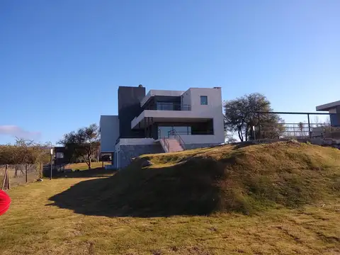 ¡Venta! Hermosa Casa en La Arbolada Hollywood  ¡Con Escritura!