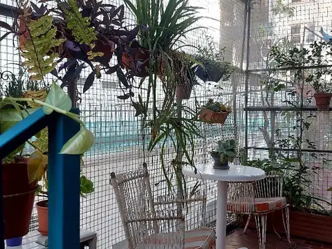 Depto Tipo Casa 4 ambientes con 3 baños