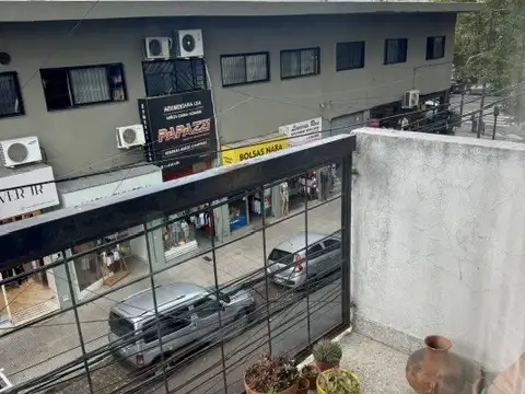 EXCELENTE MONOAMBIENTE AL FTE C-BALCON