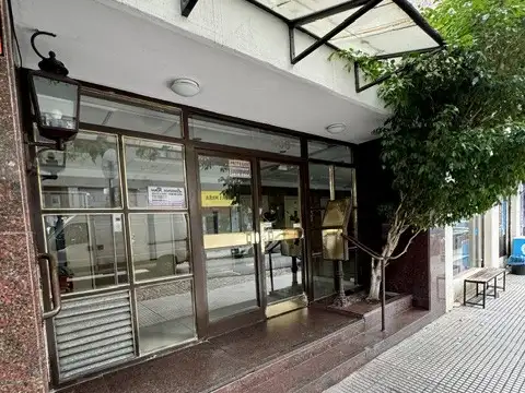 Joaquín V. González 400, Piso 2