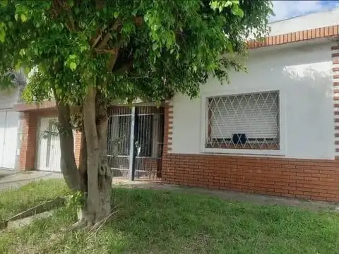 CASA, en lote propio