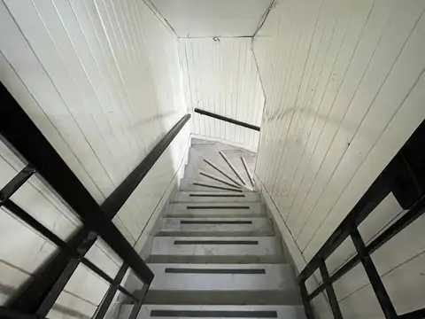 PH ANTIGUO ENTRADA INDEPENDIENTE 6 HABITACIONES 2 BAÑOS TERRAZA SIN EXPENSAS SOLO COMERCIAL PROFESIONAL