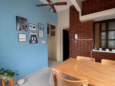 Depto Tipo Casa en Venta 40 años