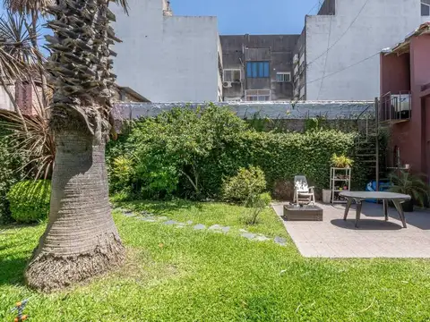 Depto Tipo Casa 4 ambientes con 2 baños