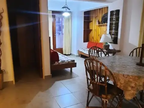 EXCELENTE DEPTO. 2/3 AMB. PINAMAR CENTRO