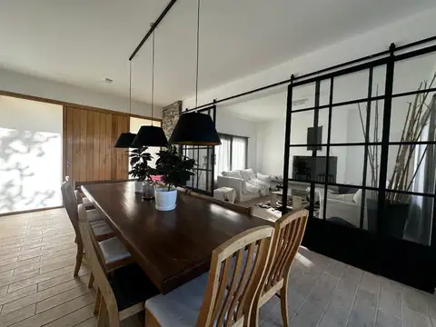 Hermosa casa en Casa al Lago en Cantón - Norte