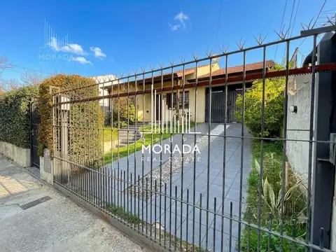 Venta Casa 3 amb cochera patio jardin Tigre