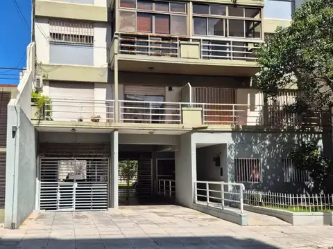 VENTA COCHERA CUBIERTA Y FIJA  ALMAGRO