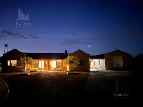 Casa 5 ambientes con 3 baños
