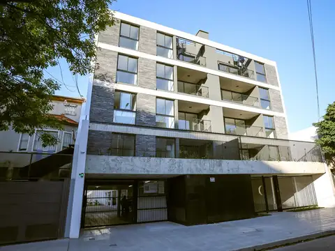 Con balcón Terraza, Departamento 4 ambientes en Parque Chacabuco – Excelente ubicación