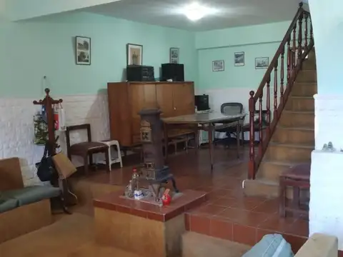 Casa 4 ambientes con 3 baños