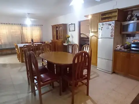 VENTA CASA EMPALME 3 DORM CON DEPTO