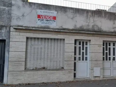 CASA DE DOS DORMITORIOS EN AVELLANEDA AL 2200