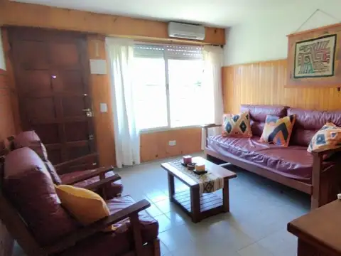 Casa 3 ambientes con 2 baños