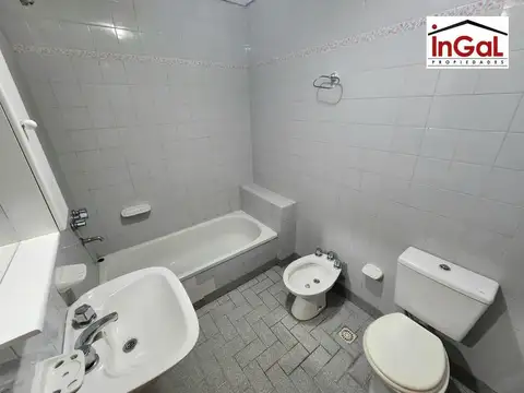 Venta Depto Reyes catolicos 1503