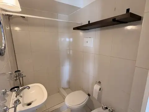 Departamento monoambiente en alquiler - Plaza Colon
