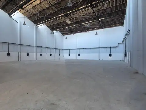 Galpon en Alquiler en Pompeya, $ 7.900.000