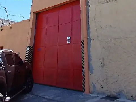 Galpon en Alquiler en Sarandi, $ 1.800.000