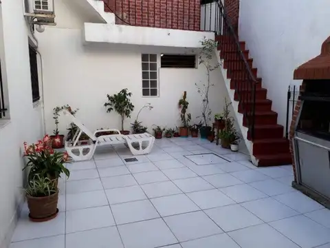 Venta Mataderos Casa 4 Amb c/cochera