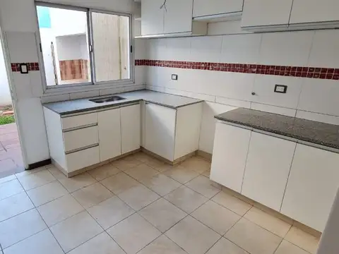 Depto Tipo Casa en Venta de 3 ambientes