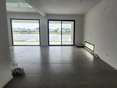 Casa en Alquiler A Estrenar