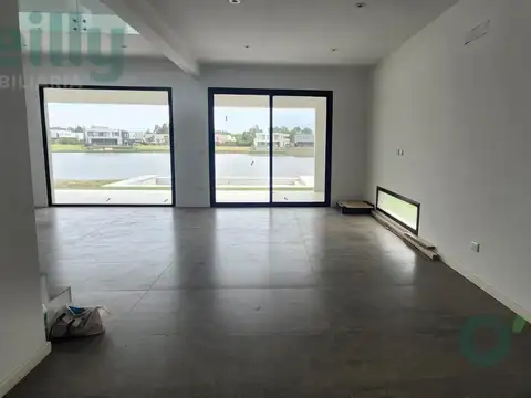 Casa 7 ambientes con 3 baños