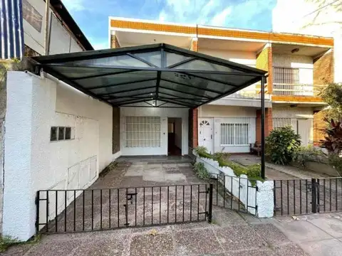 Casa - Alquiler - Argentina, Haedo - Suipacha 128