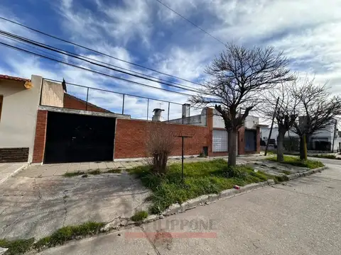 Casa de 3 dormitorios + local en venta en B° Noroeste - Líbano 98