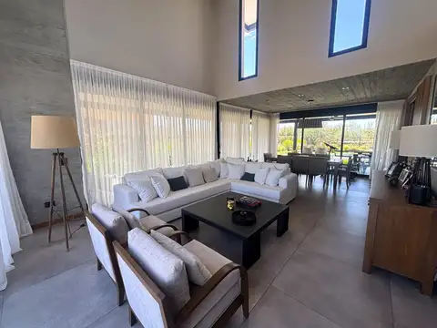Casa en Venta en Vistalba, USD 690.000
