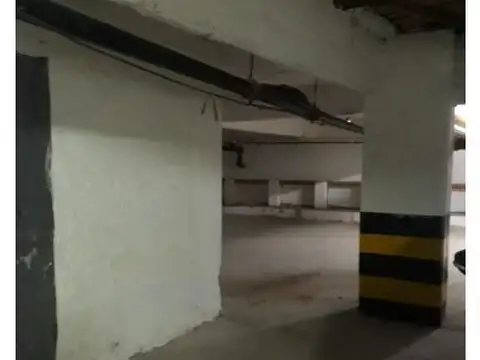 Oportunidad.Cochera en garage .Ramos mejia
