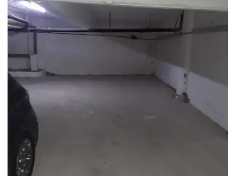 Oportunidad.Cochera en garage .Ramos mejia