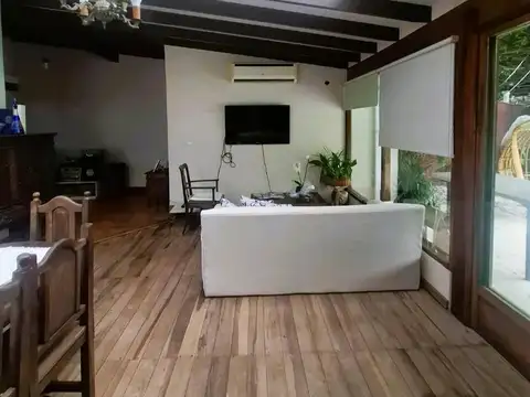Casa en Venta en Adrogue, USD 295.000
