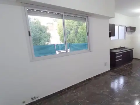 Departamento 2 ambientes en venta en Ramos Mejía