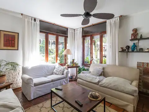 Excelente oportunidad Casa en la mejor zona de Lomas de San Isidro
