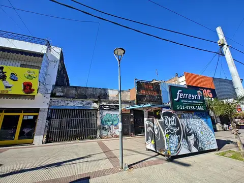 Avenida Luro e/ Perdro Miguel Obligado y Osvaldo Magnasco