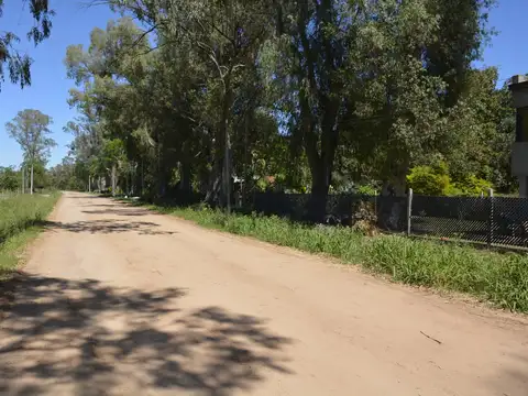 Casa 6 ambientes con 2 baños