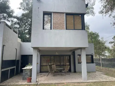 Casa en Venta con 1 cochera