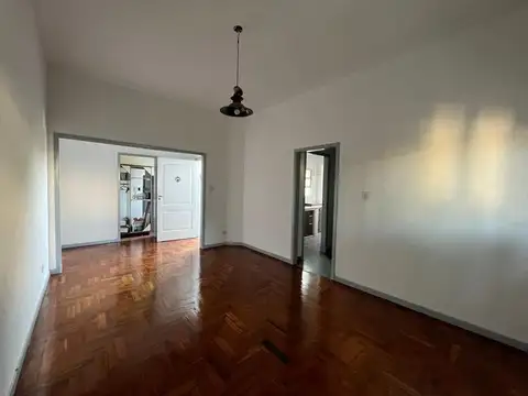 SOLO SE TRATA DE SUBIR... PH 1º piso 3 amb s/exp