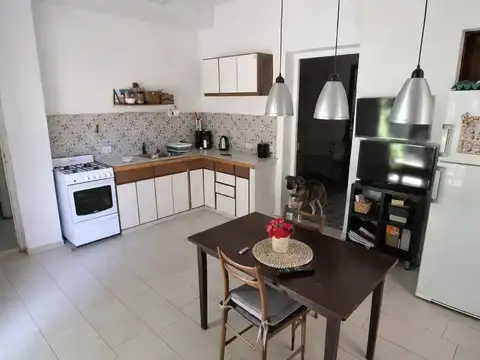 CASA EN ALQUILER TOLOSA 2 BIS E/ 529 y 530