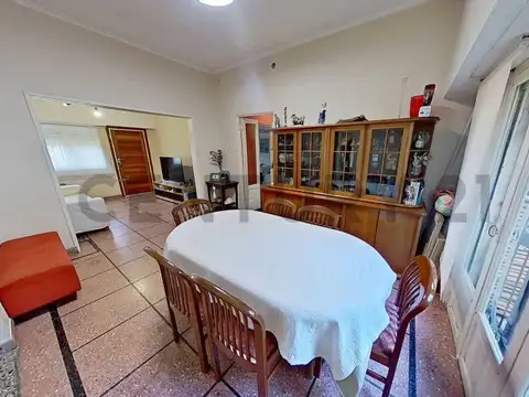 VENTA CASA 5 AMBIENTES LANUS ESTE