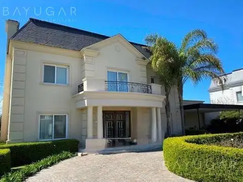 Venta Casa en La Lomada de Pilar - Estilo Clásico - Amplio Lote