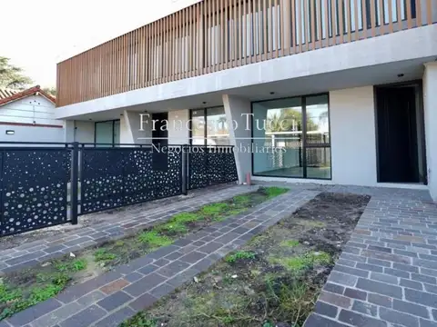 Casa en venta 4 ambientes en Ituzaingó